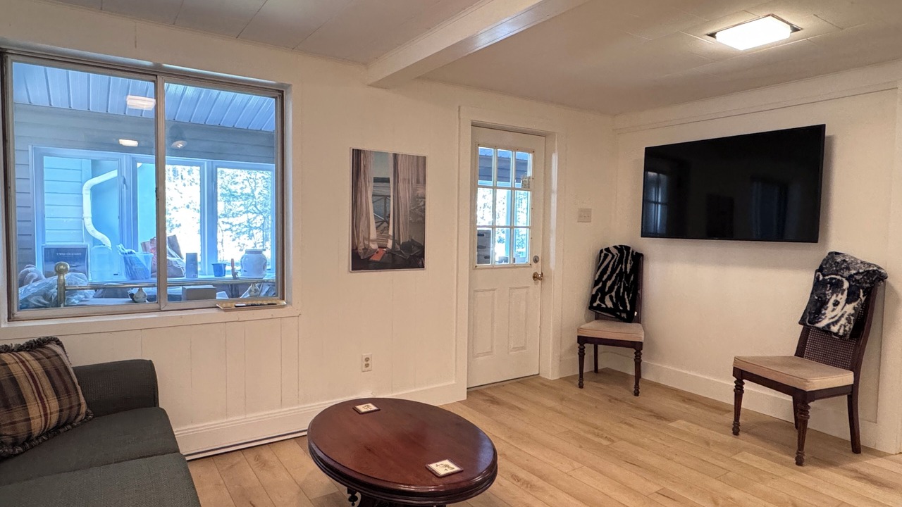Photo of Livingroom in Tiny