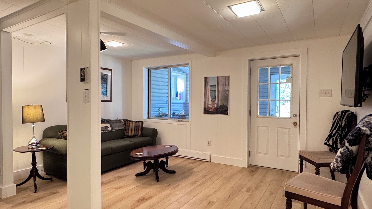 Photo of Livingroom in Tiny