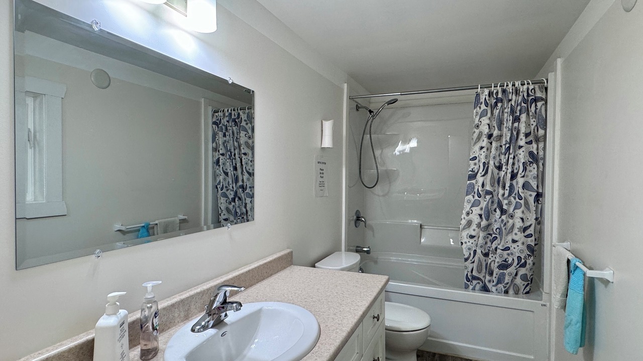 Photo of Bathroom in Tiny