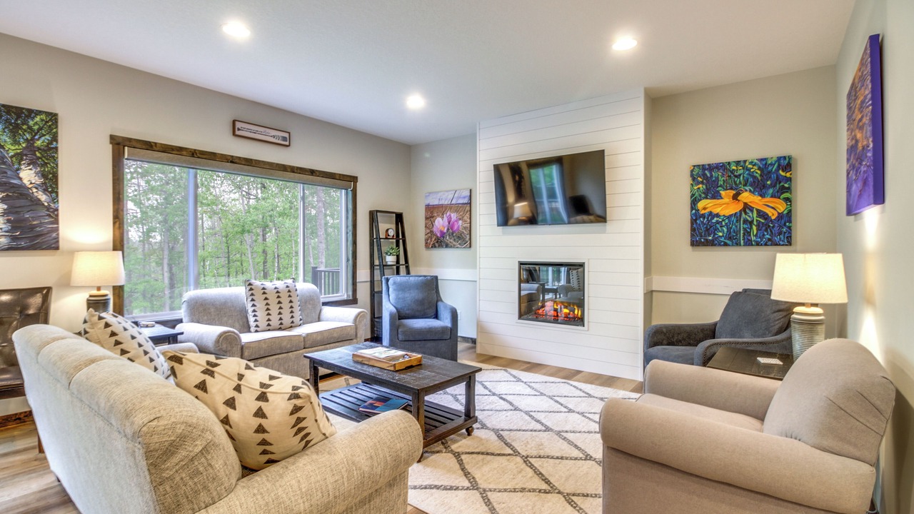 Photo of Livingroom in Lake Shore