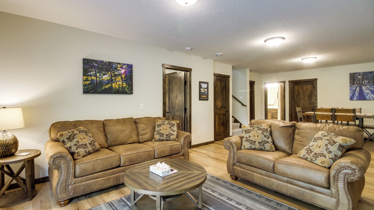 Photo of Livingroom in Lake Shore