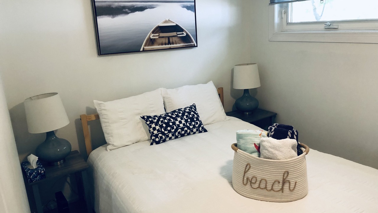 Photo of Bedroom in Crystal Beach