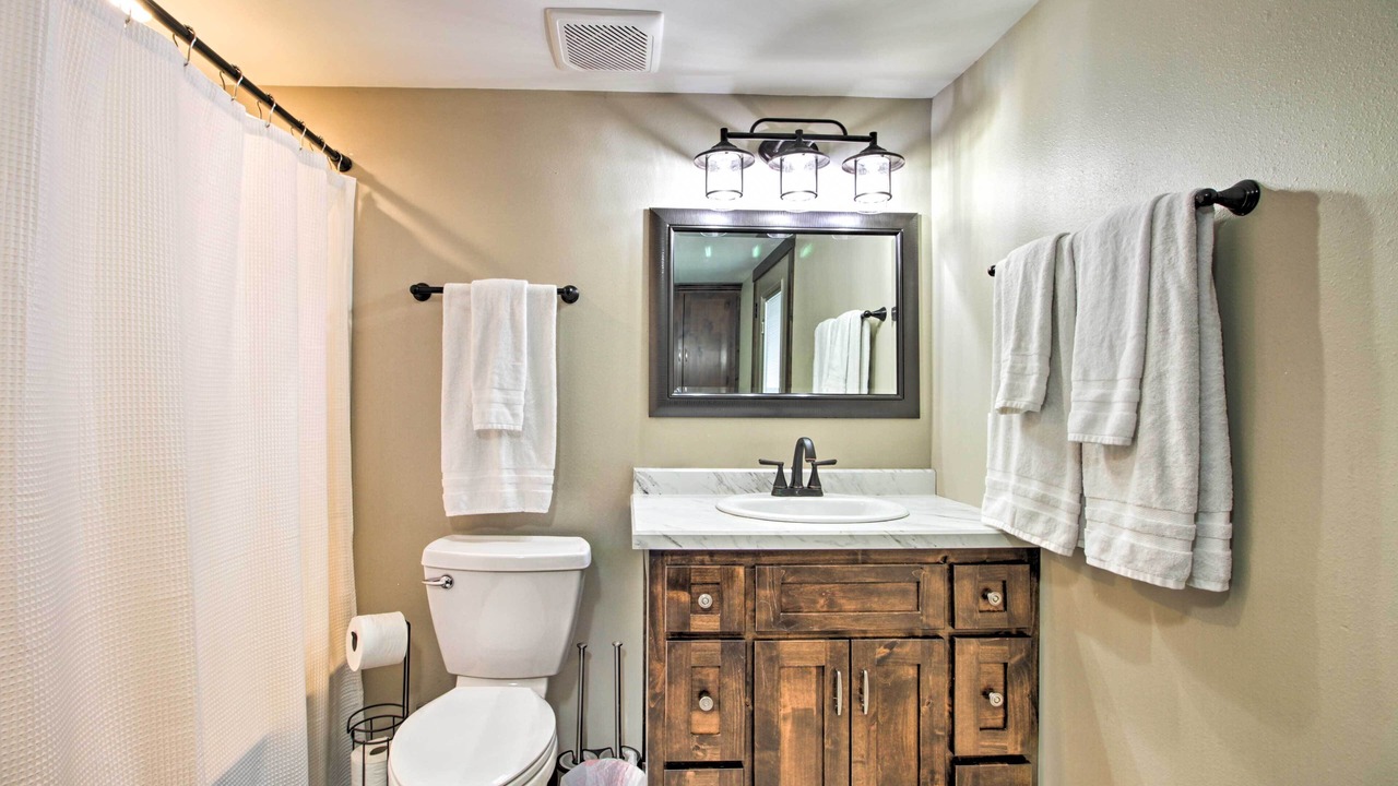 Photo of Bathroom in Hillman