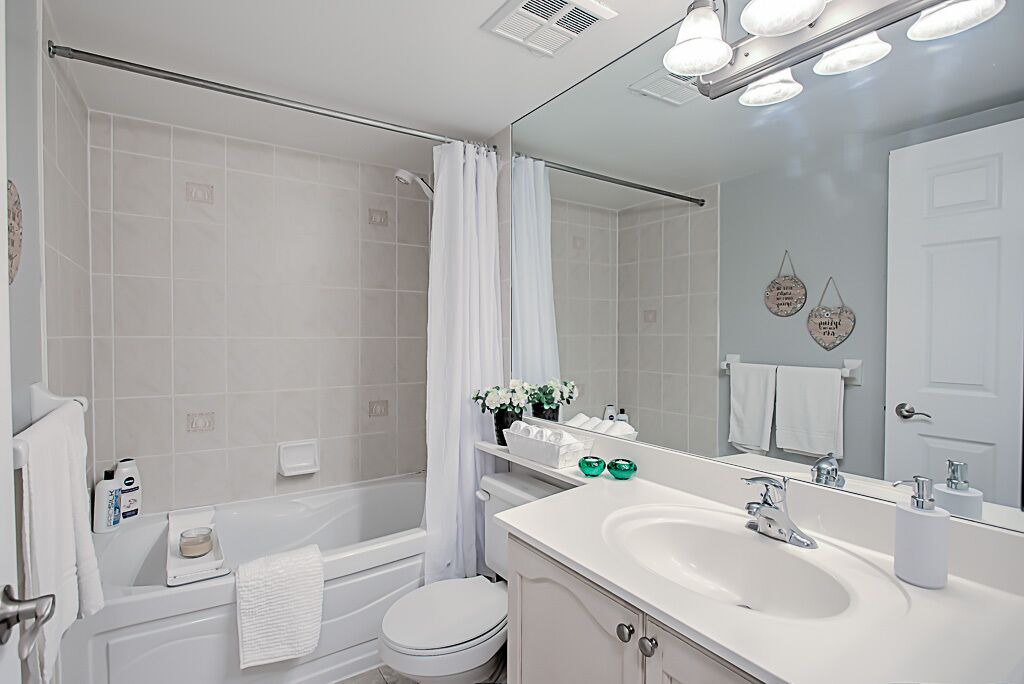Photo of Bathroom in Willowdale