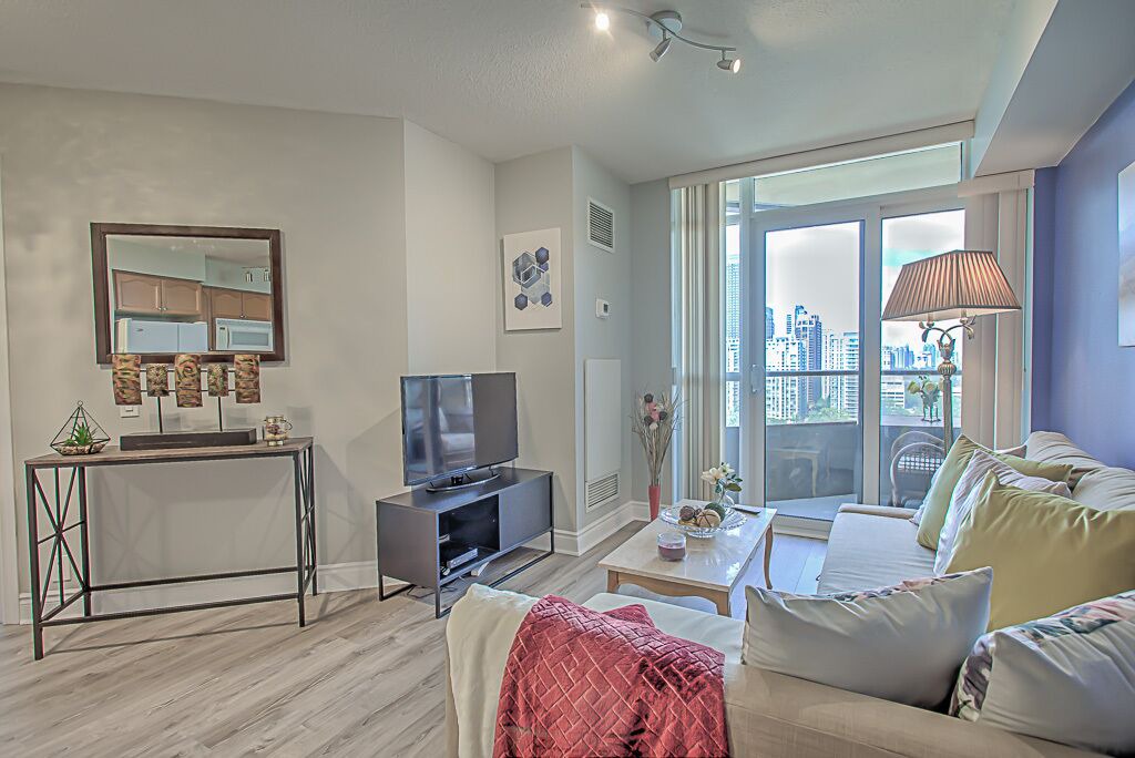 Photo of Livingroom in Willowdale