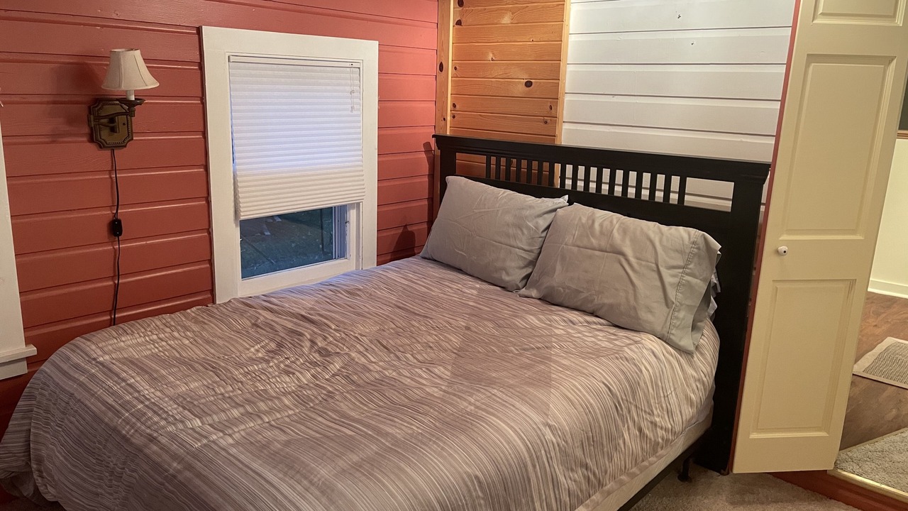 Photo of Bedroom in Big Lake
