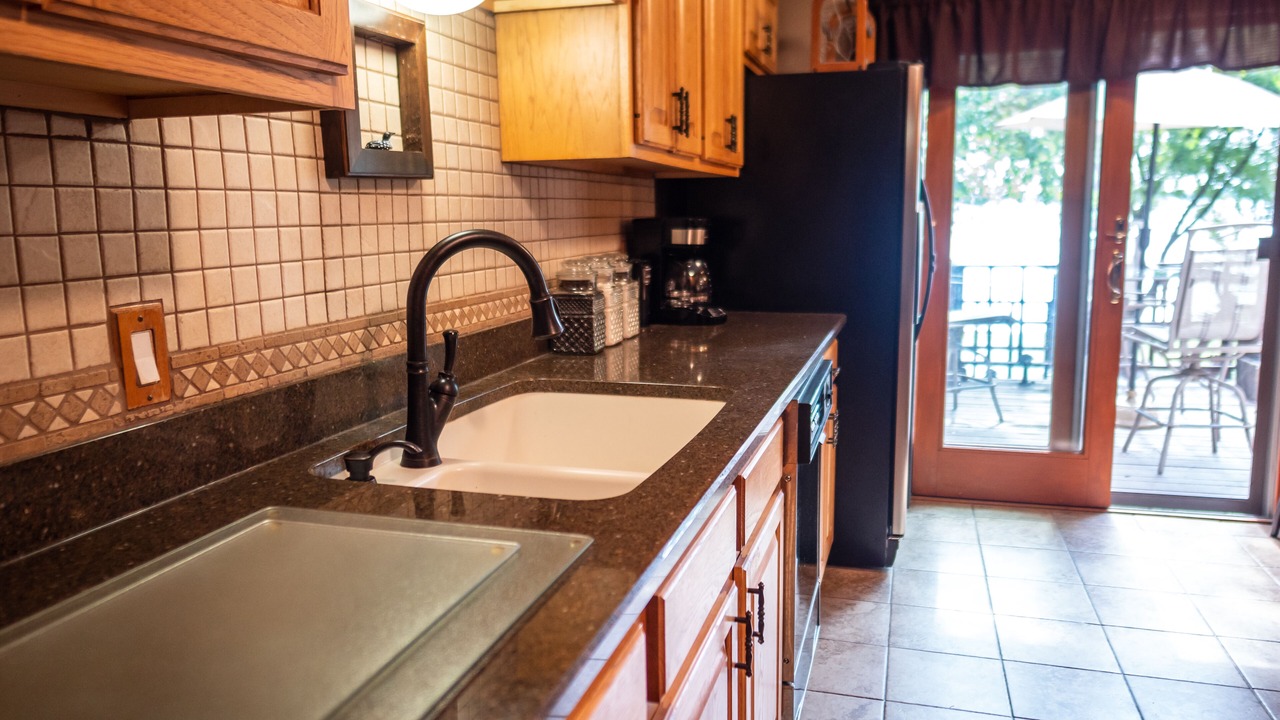 Photo of Kitchen in Side Lake