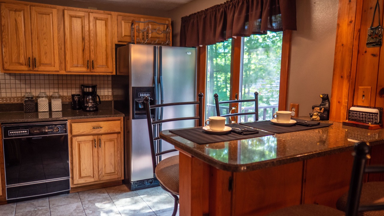 Photo of Kitchen in Side Lake