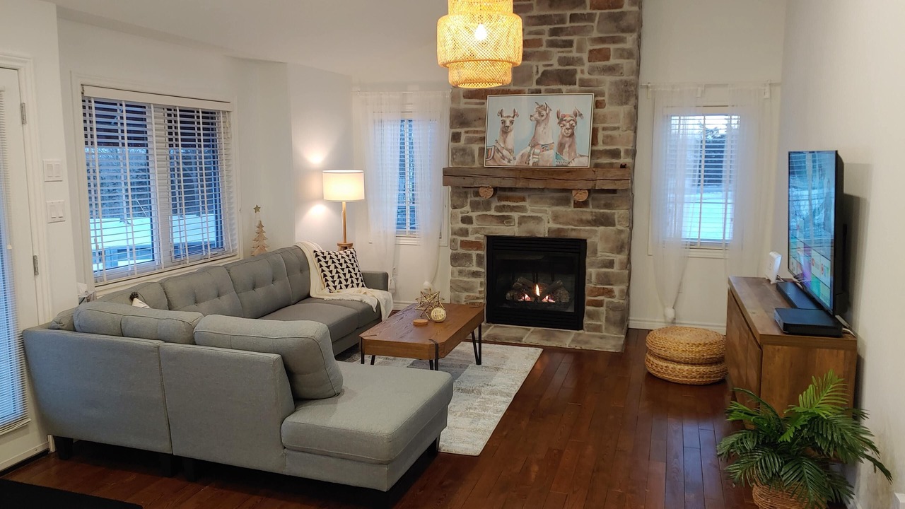 Photo of Livingroom in Prince Edward