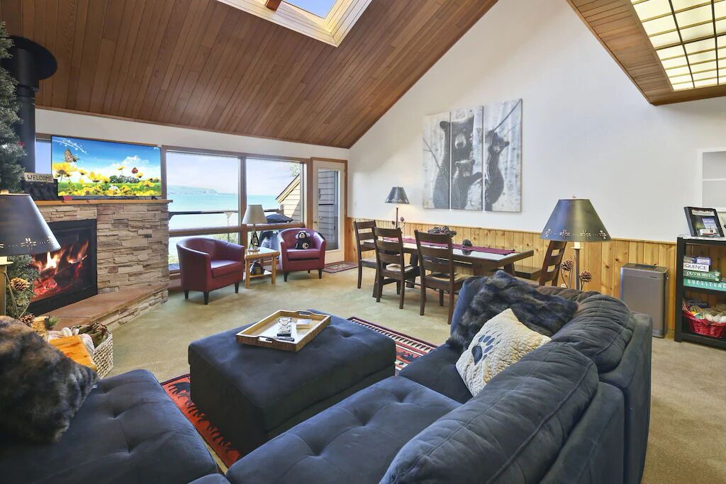 Photo of Bedroom in Two Harbors