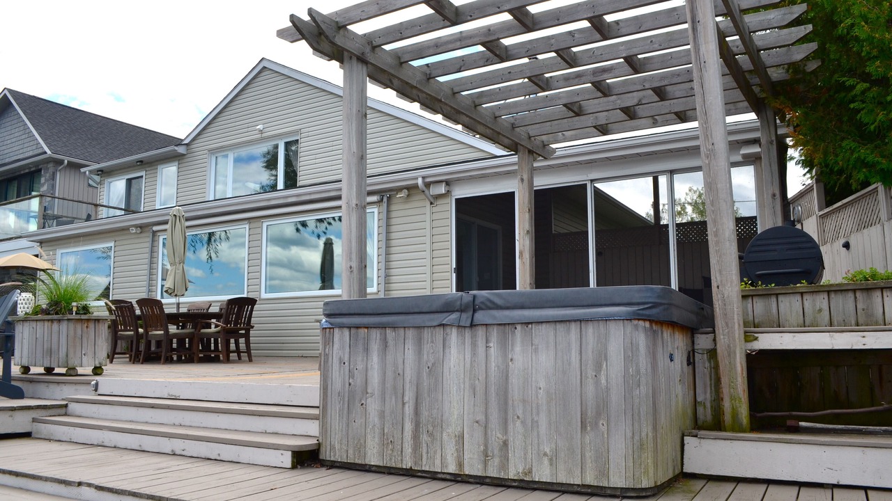 Photo of Outdoor in Rossmore