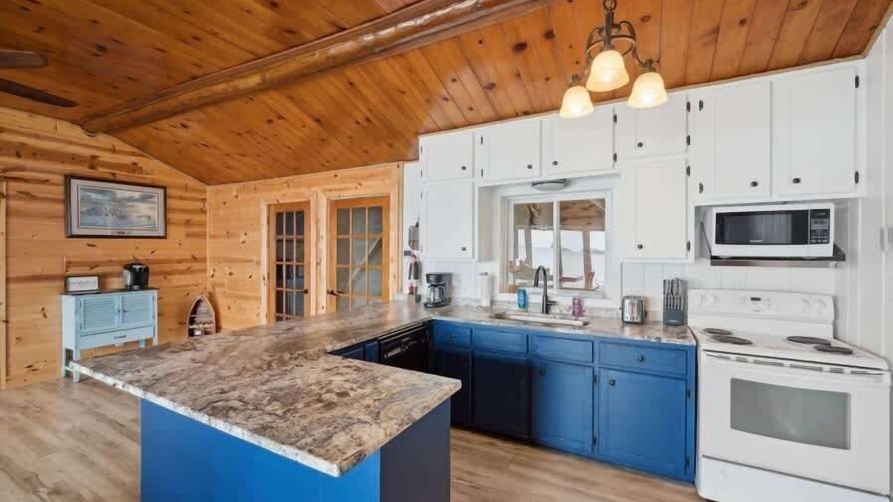 Photo of Kitchen in Isle