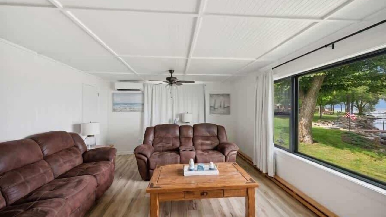Photo of Livingroom in Isle