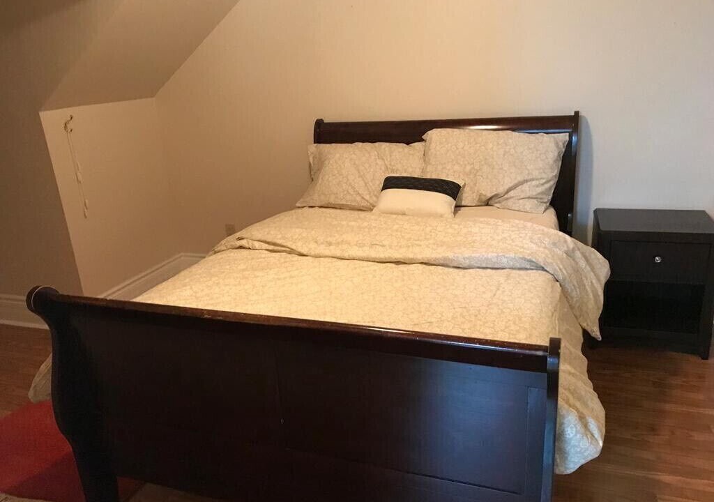 Photo of Bedroom in Bracebridge