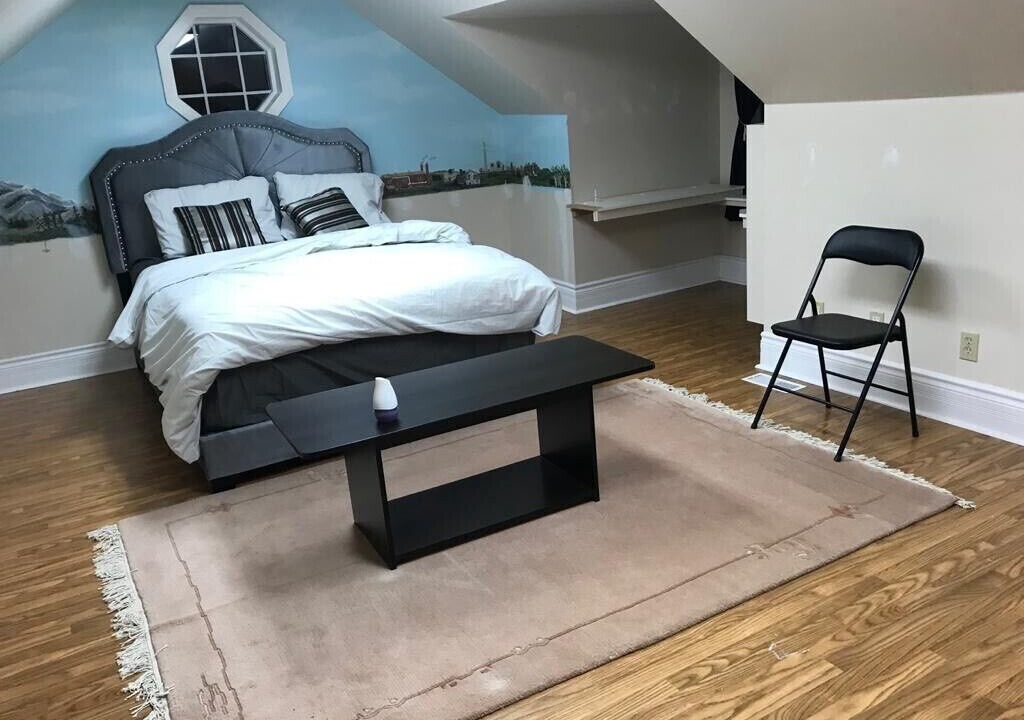 Photo of Bedroom in Bracebridge