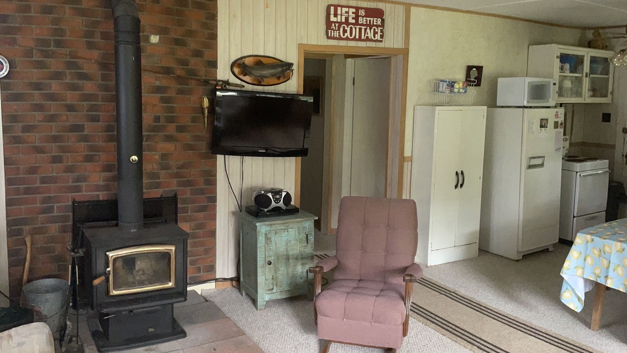 Photo of Livingroom in Utterson