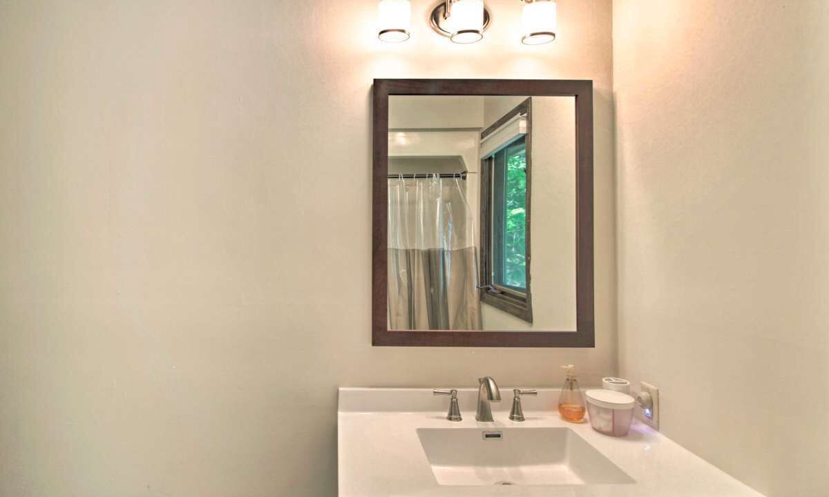 Photo of Bathroom in Remer