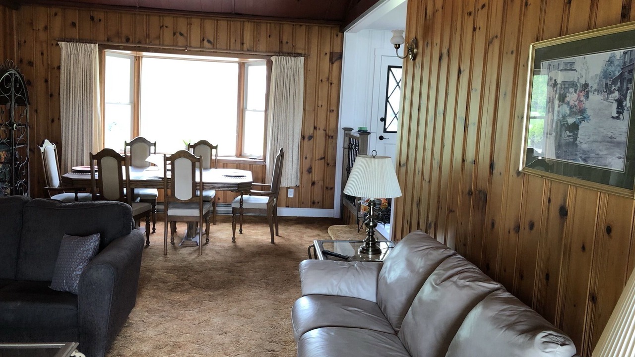 Photo of Livingroom in Cameron