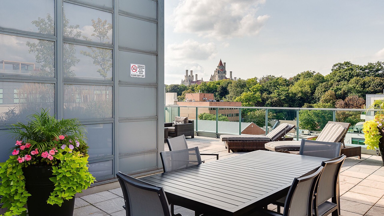 Photo of Outdoor in Midtown Toronto