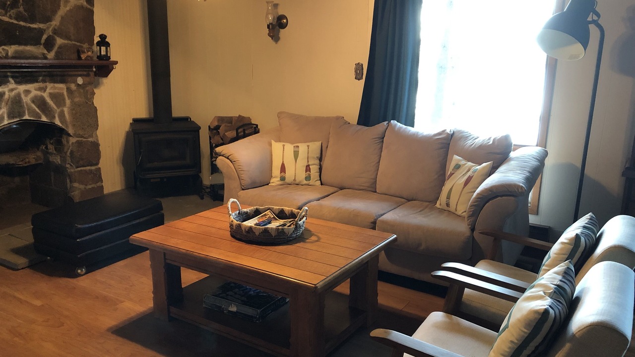 Photo of Livingroom in Havelock-Belmont-Methuen