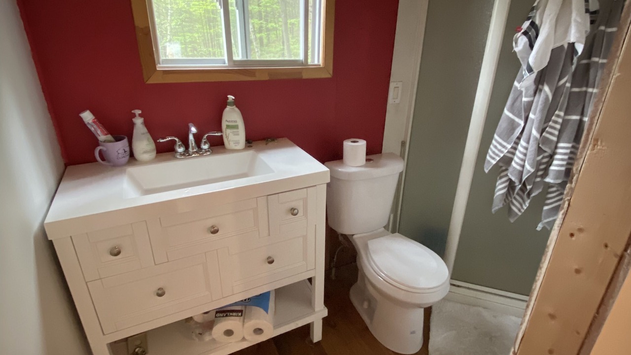 Photo of Bathroom in Havelock-Belmont-Methuen