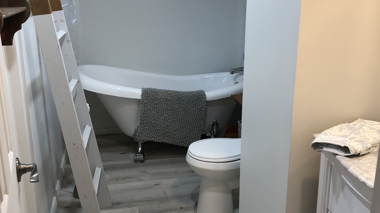 Photo of Bathroom in Havelock-Belmont-Methuen