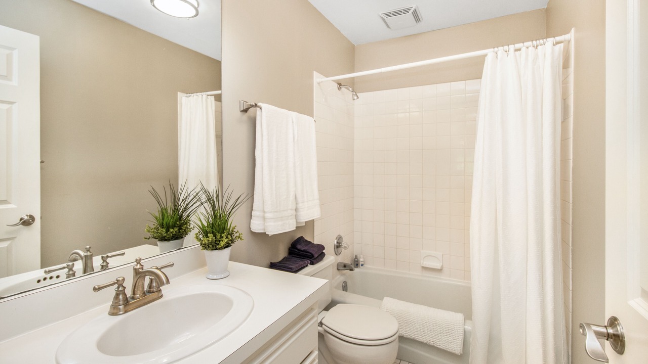 Photo of Bathroom in Summit - University