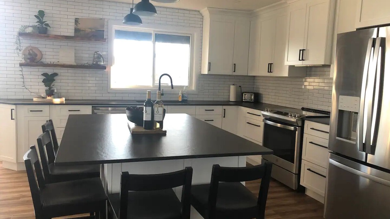 Photo of Kitchen in Marmora and Lake