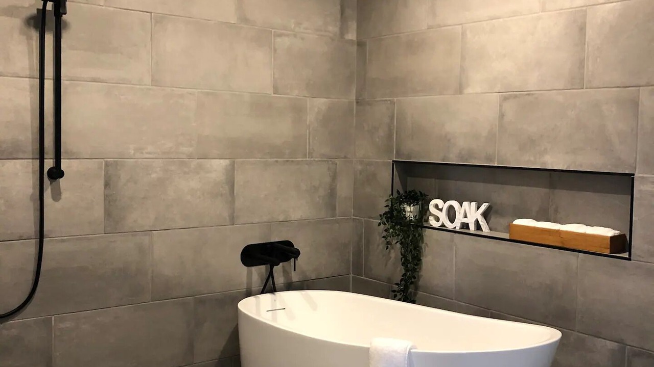 Photo of Bathroom in Marmora and Lake