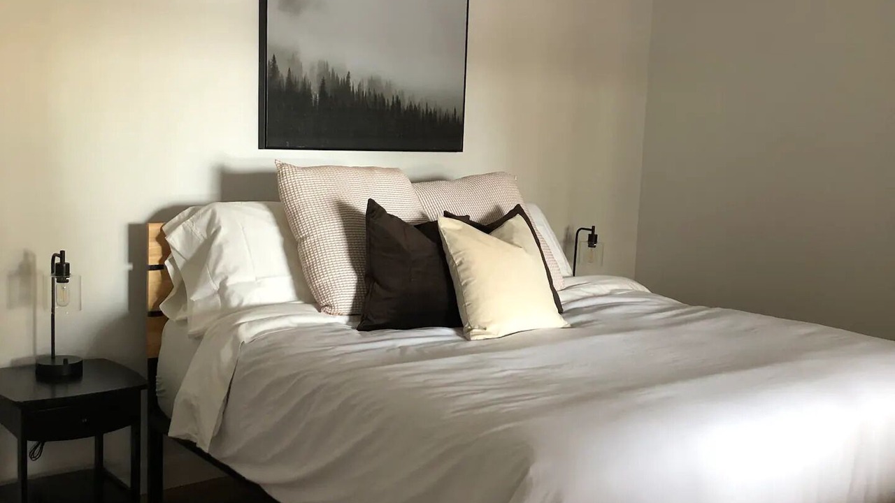 Photo of Bedroom in Marmora and Lake