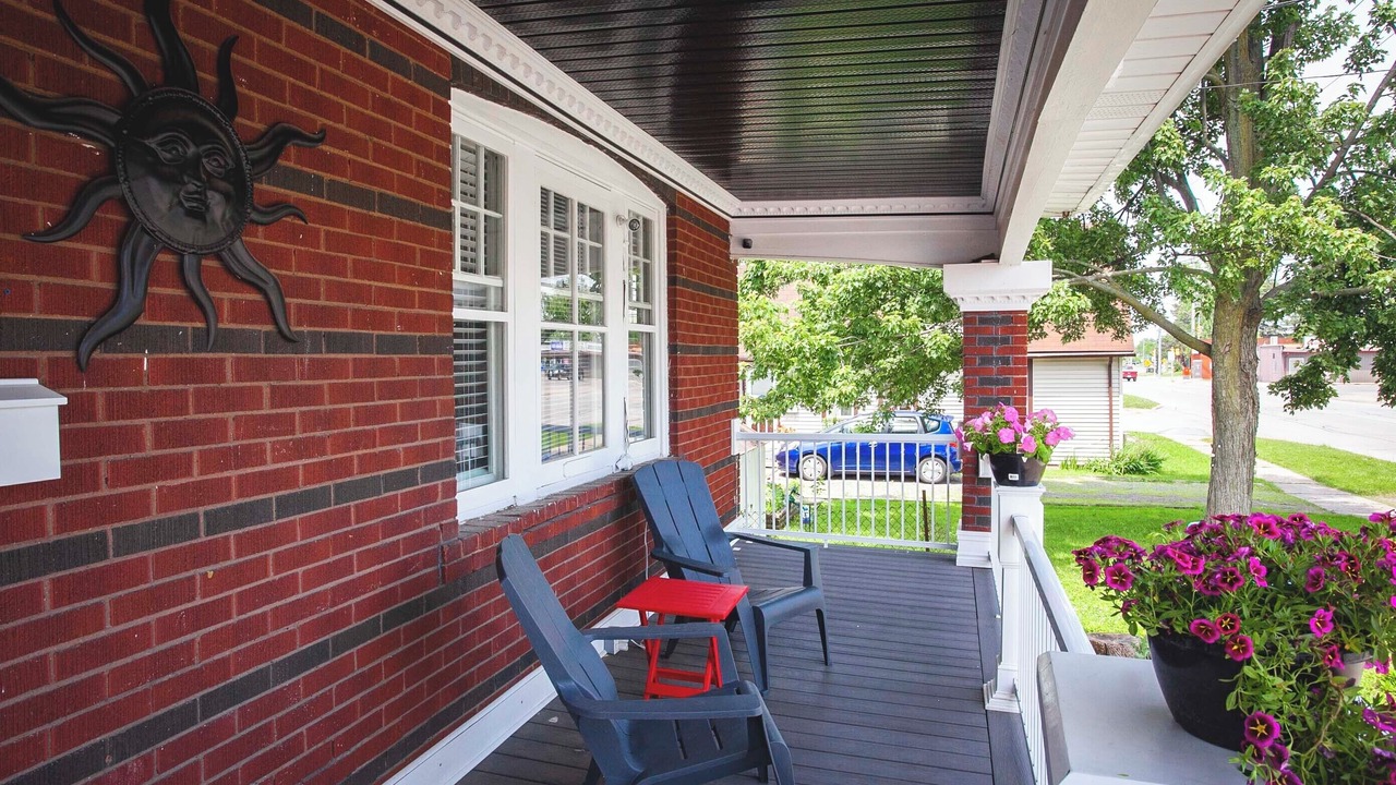 Photo of Patio Balcony in Fort Erie