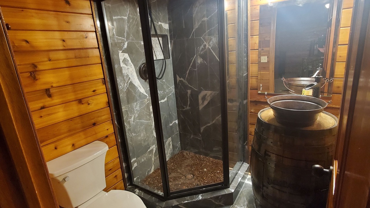 Photo of Bathroom in Grandy
