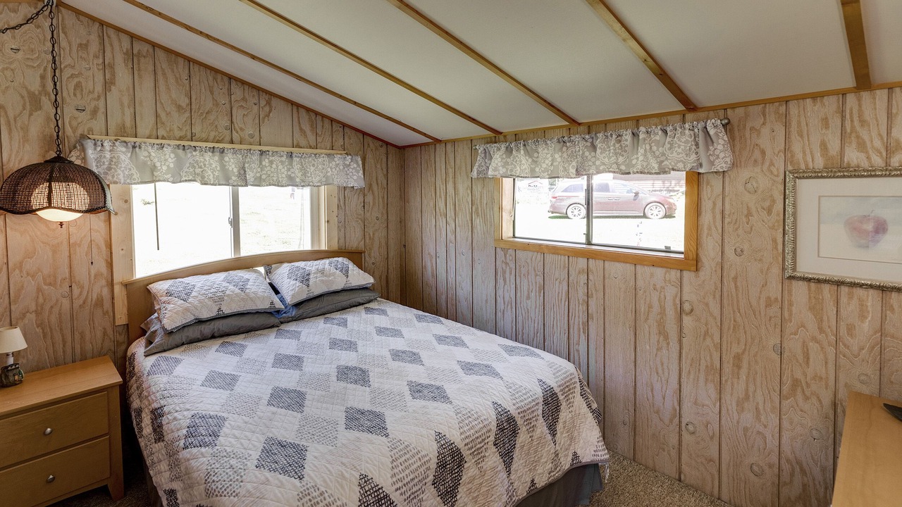 Photo of Bedroom in Aitkin