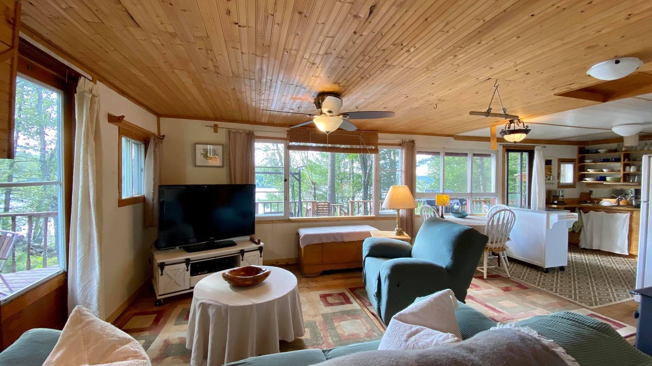 Photo of Livingroom in Bonfield