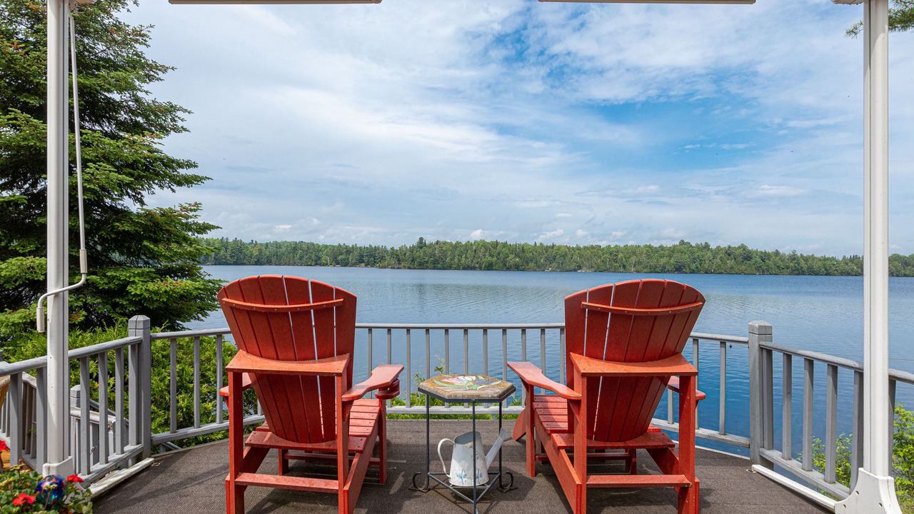 Photo of Patio Balcony in Central Frontenac