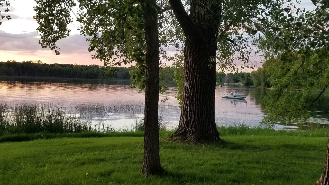 Photo of Outdoor in Maple Lake