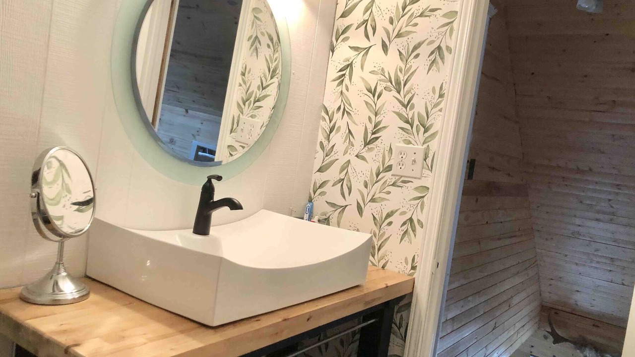 Photo of Bathroom in Arden