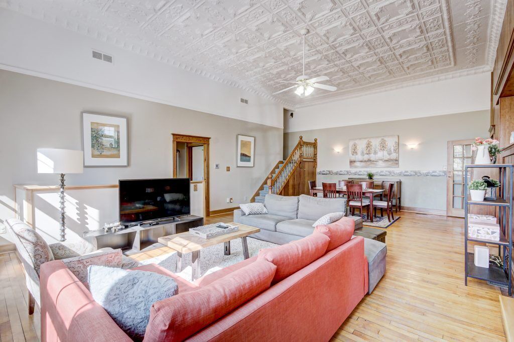 Photo of Livingroom in Clarington