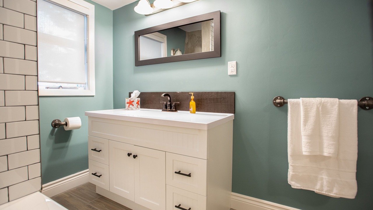 Photo of Bathroom in Louth