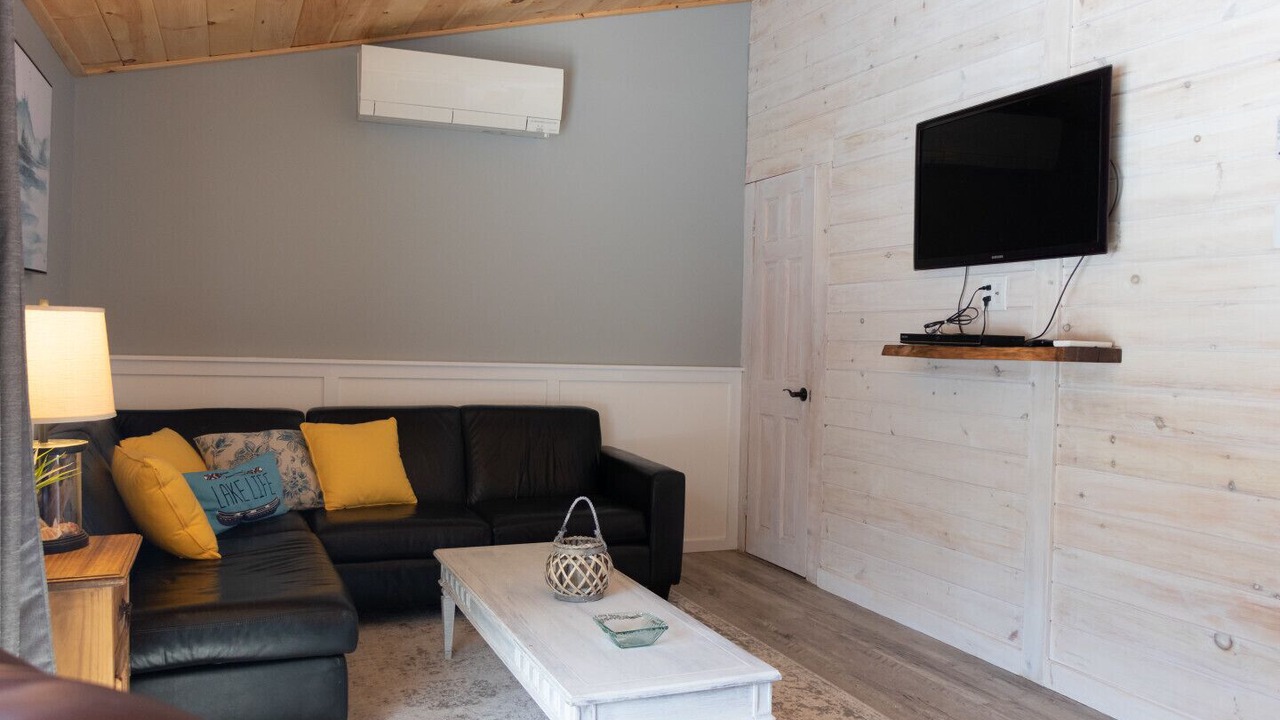 Photo of Livingroom in Tiny