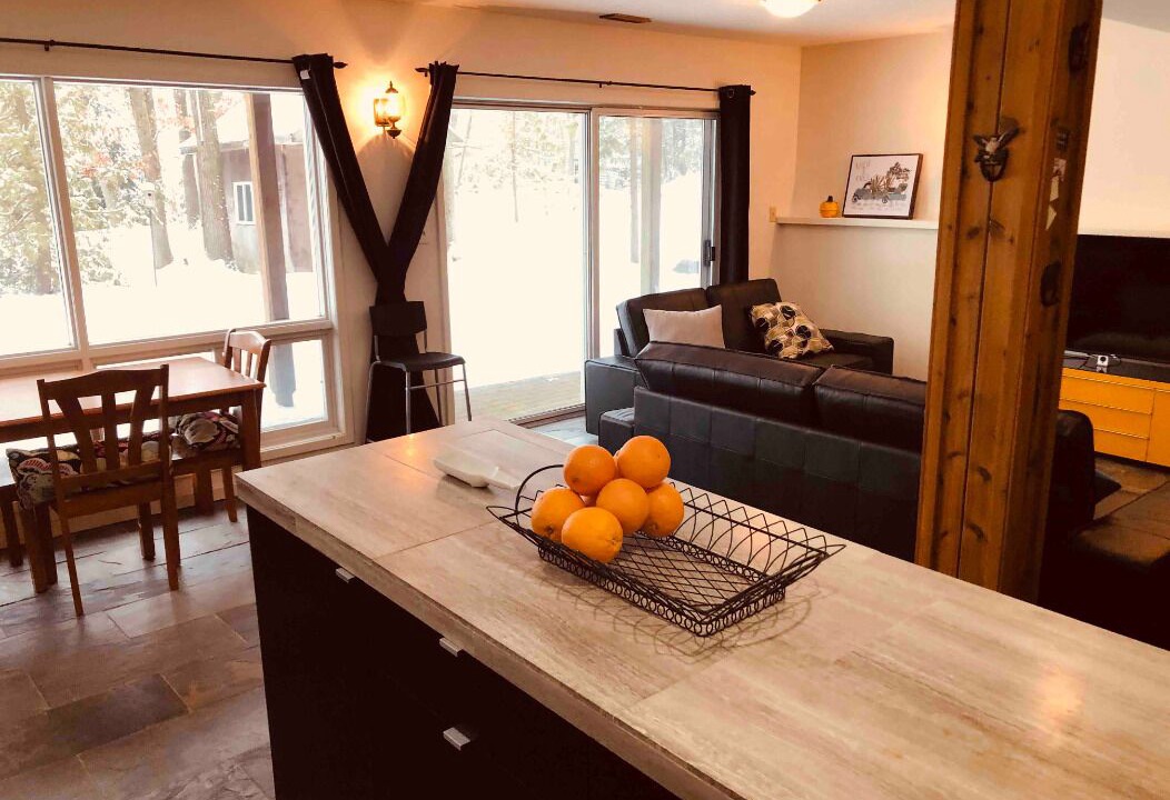 Photo of Livingroom in Grand Bend
