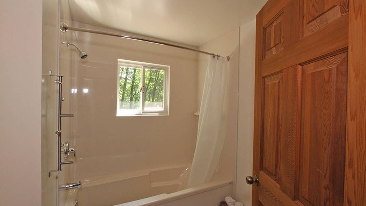 Photo of Bathroom in Grand Bend