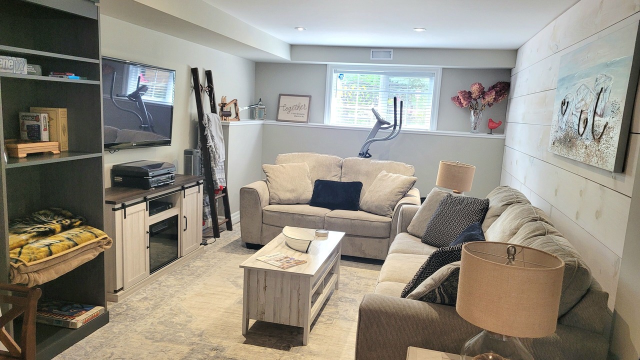 Photo of Livingroom in Collingwood