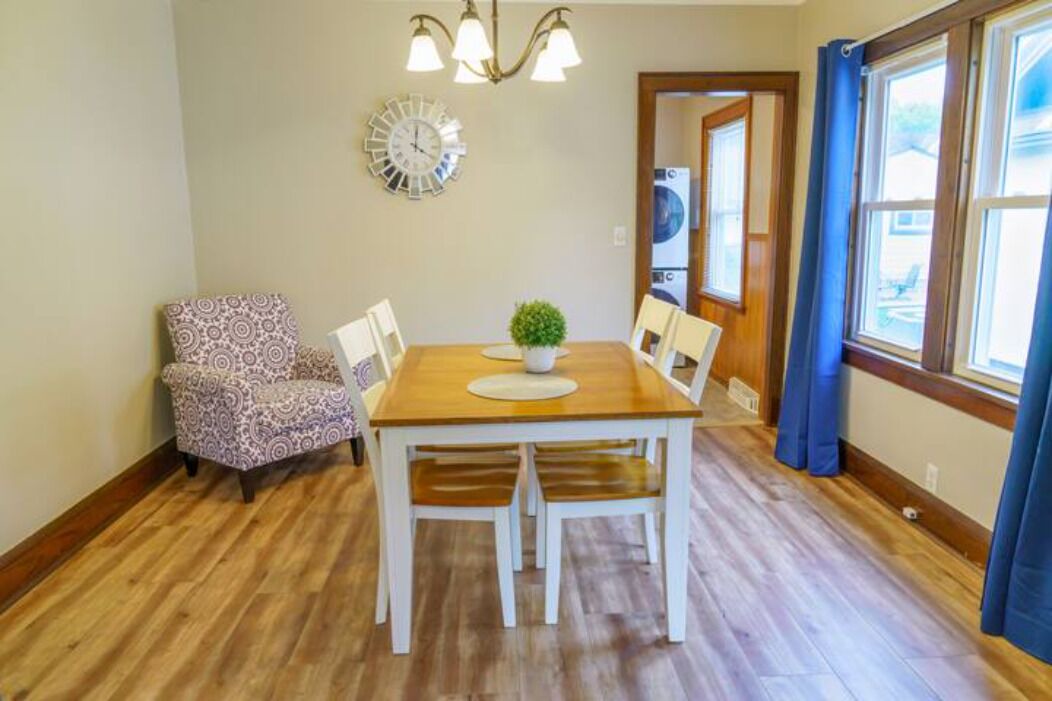 Photo of Livingroom in Northrop