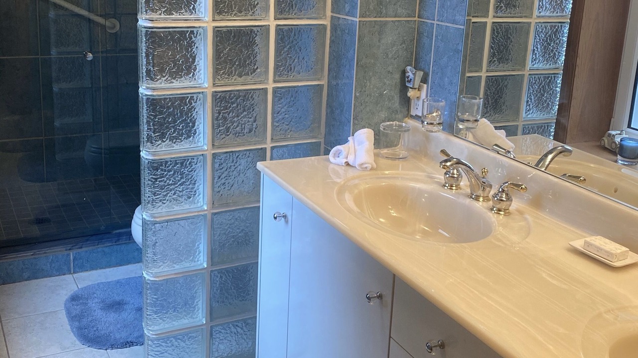 Photo of Bathroom in Algonquin Highlands