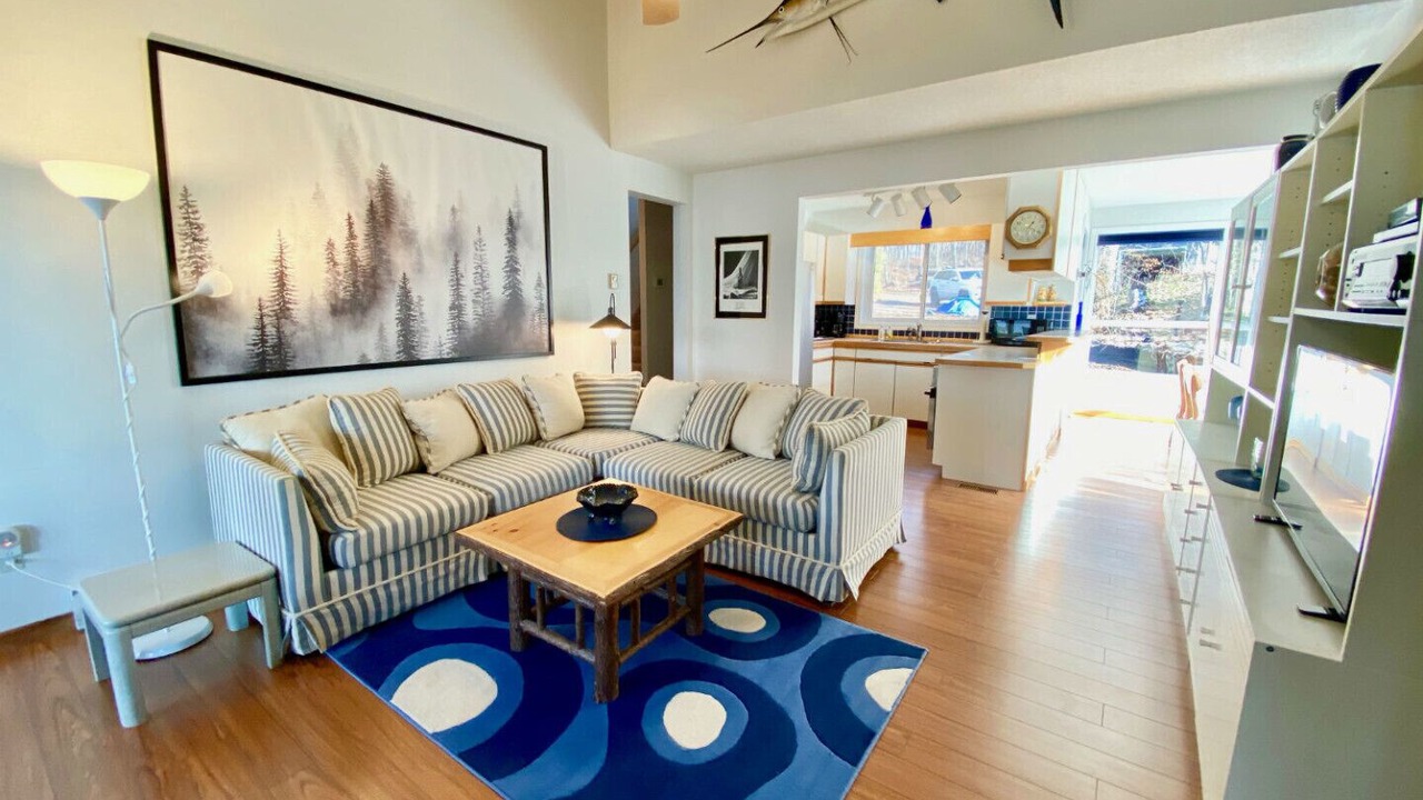 Photo of Livingroom in Havelock-Belmont-Methuen