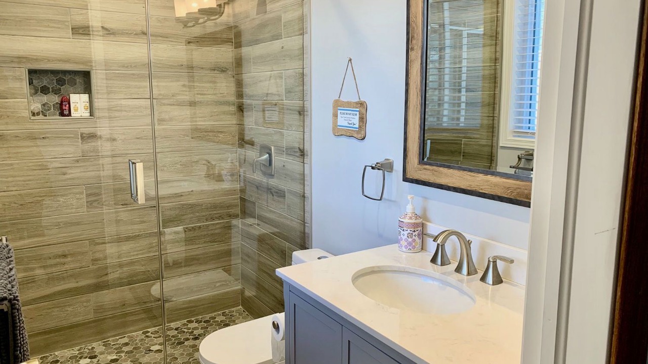 Photo of Bathroom in Havelock-Belmont-Methuen