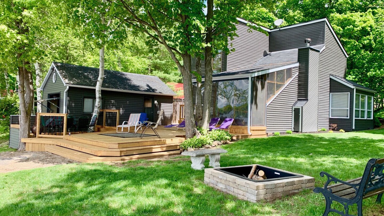 Photo of Patio Balcony in Havelock-Belmont-Methuen