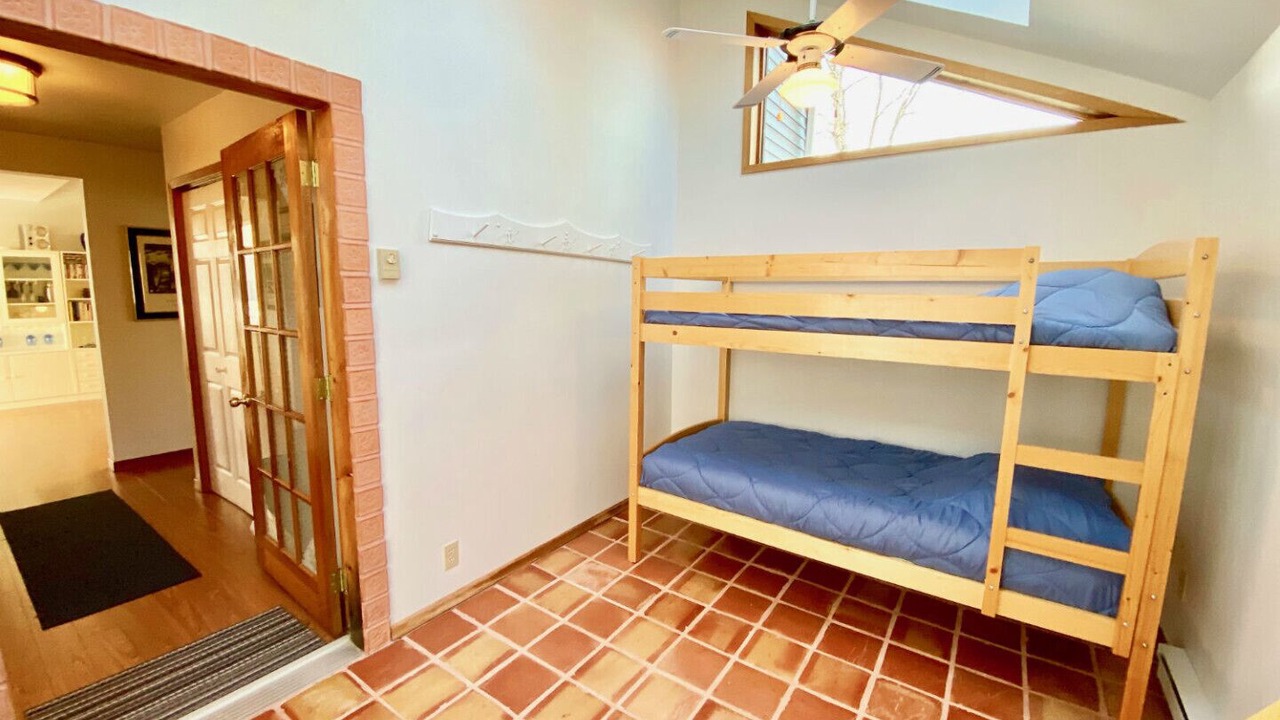 Photo of Bedroom in Havelock-Belmont-Methuen
