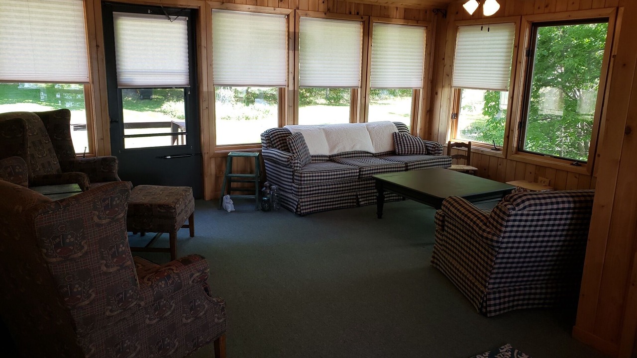 Photo of Bedroom in Longville